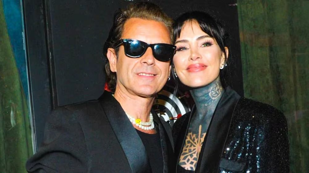 Los recién casados mostraron cómo pasan su luna de miel