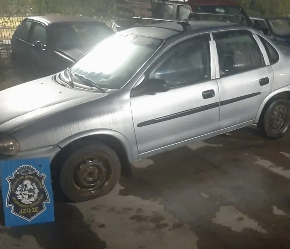 Autos robados encontrados en el barrio Colón