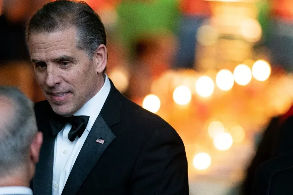 La acusación contra Hunter Biden señala que “decidió no pagar impuestos” y gastar ese dinero en un estilo de vida de gastos extravagantes.