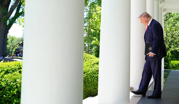 Trump advierte que la tregua con Irán está bajo respiración asistida