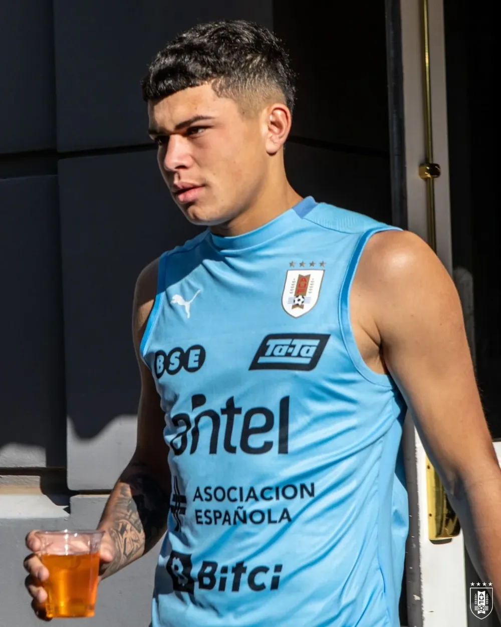 Alan Matturro estuvo invitado por Diego Alonso en mayo para entrenar con la selección junto a Augusto Scarone