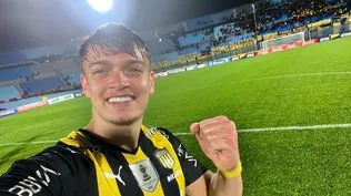 Valentín Rodríguez demostró su alegría por volver al fútbol en Peñarol ante Colón
