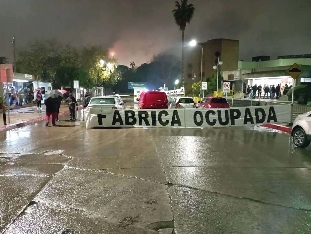 Ocupación de Fancap a la refinería de La Teja