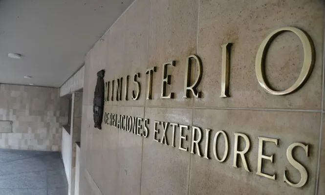 Fachada del edificio del Ministerio de Relaciones Exteriores