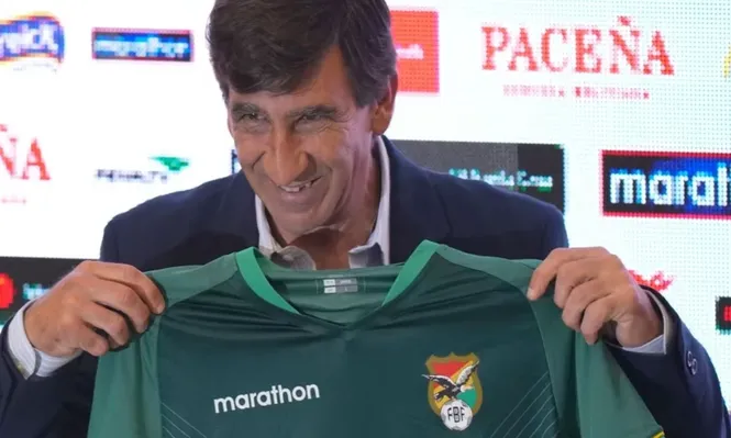 Gustavo Costa DT de Bolivia