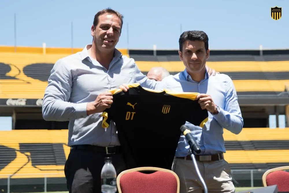 Ignacio Ruglio y Mauricio Larriera