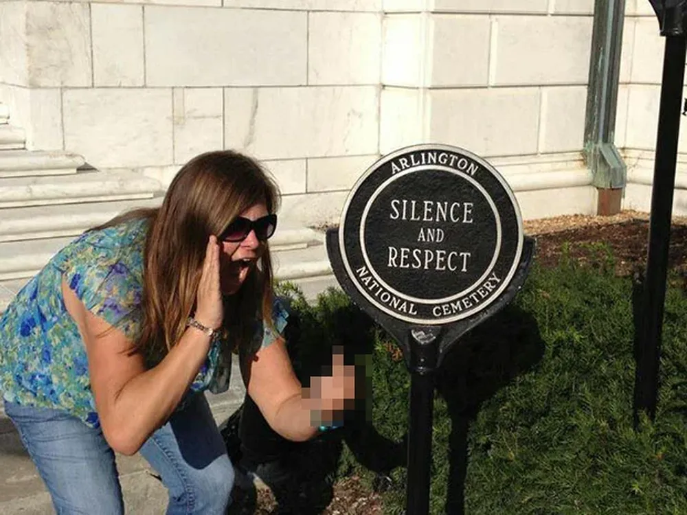 El instante que le costó carísimo a Lindsey Stone