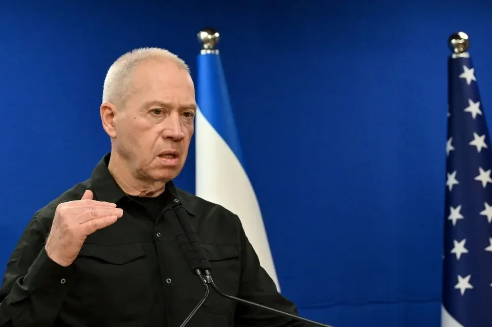 El ministro de Defensa de Israel, Yoav Gallant compareció ante la Comisión de Defensa del Parlamento.