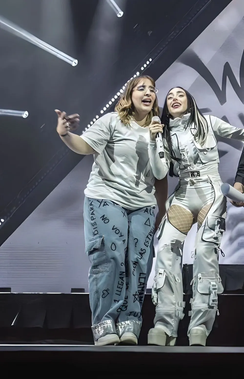 Martina es de San José, tiene 22 años y quiere ser diseñadora de modas.