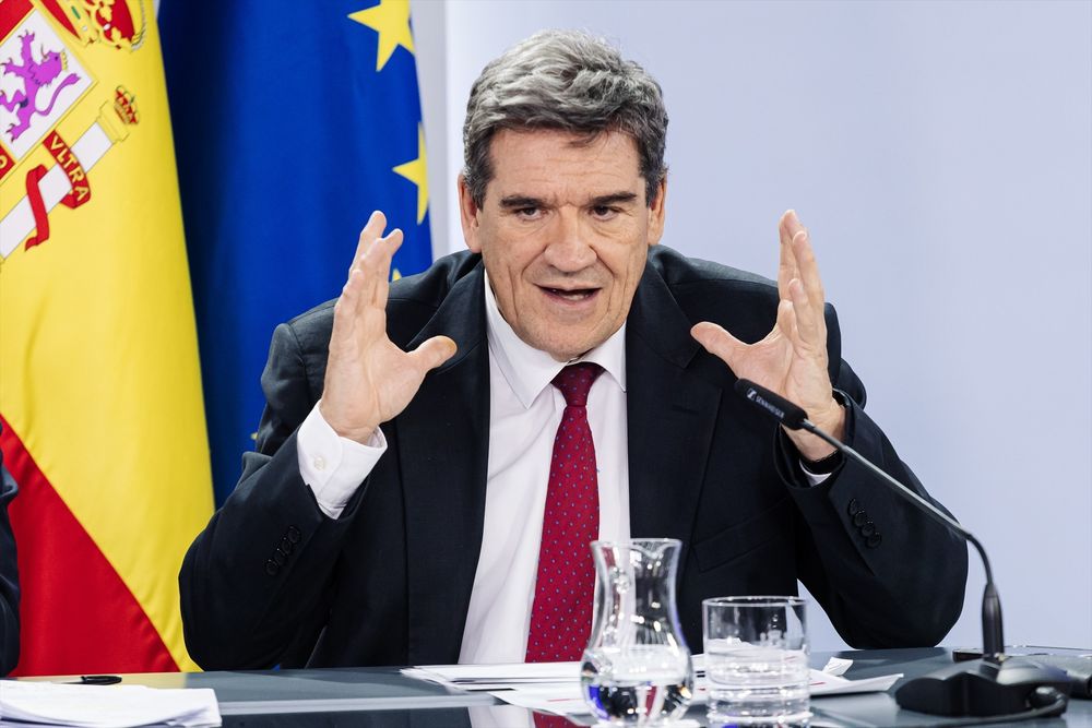 Gobierno. El ministro para la Transformación Digital y de la Función Pública, José Luis Escrivá, anuncia la autorización para la compra de Vodafone España por parte de la británica Zegona.&nbsp;