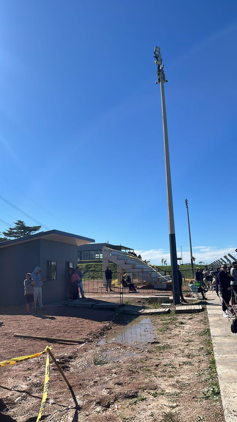 Estado de la Ciudad Deportiva Néstor Gonçalves en el entorno de la cancha sintética Estado de la Ciudad Deportiva Néstor Gonçalves en el entorno de la cancha sintética