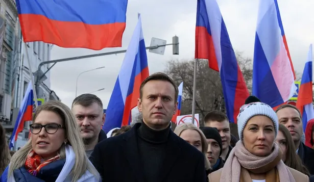 Tras ser envenenado, principal opositor a Putin volvió a Rusia y fue arrestado