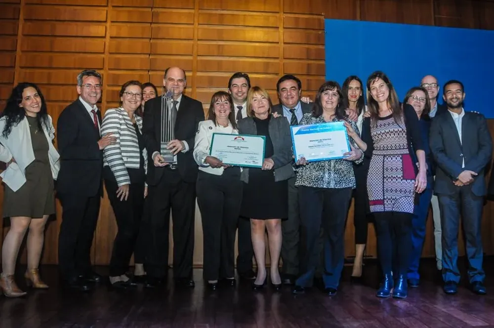 La delegación de ANTEL encabezada por Andrés Tolosa