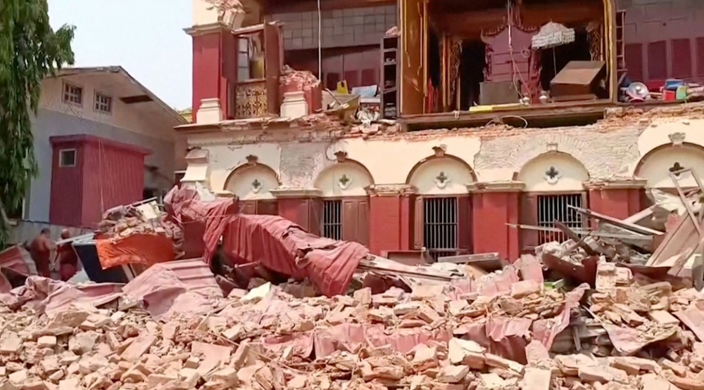 Edificios derrumbados en Mandalay.