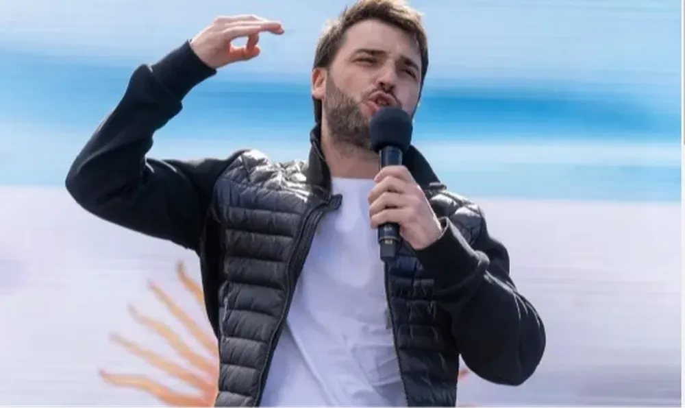 El gobernador patagónico es el más joven de la historia en el país