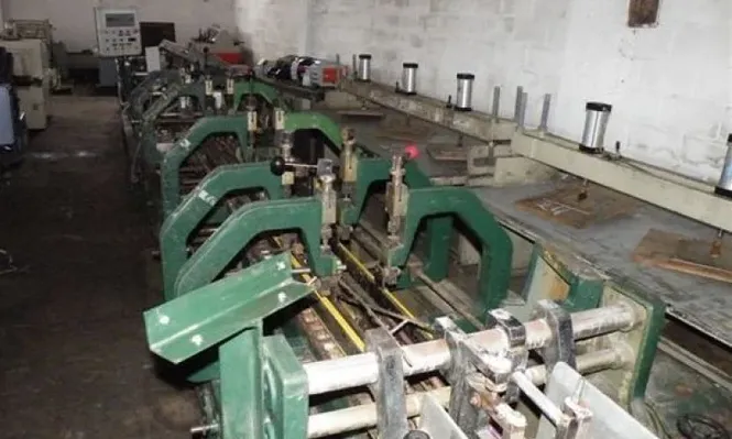 Algunas de las maquinas que rematará Milton Berardi y Pedro Cáceres