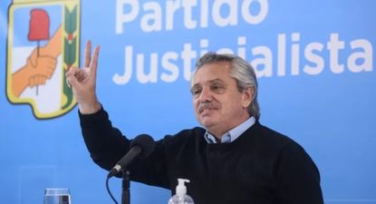 Alberto Fernández renunció a la presidencia del Partido Justicialista y denunció un linchamiento mediático