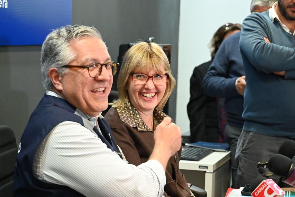 Ministro de Salud de Brasil junto a Cristina Lustemberg en Rivera