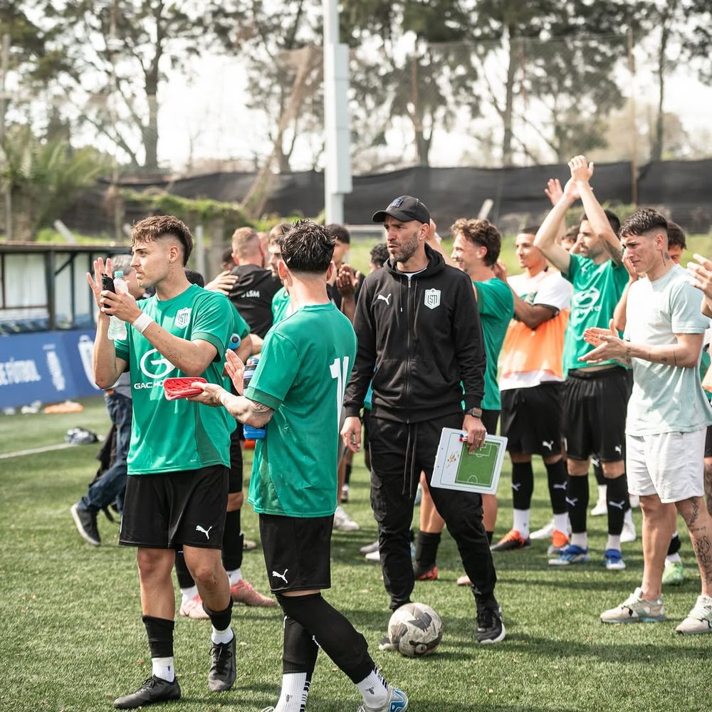Santiago Medina debutó en Deportivo LSM