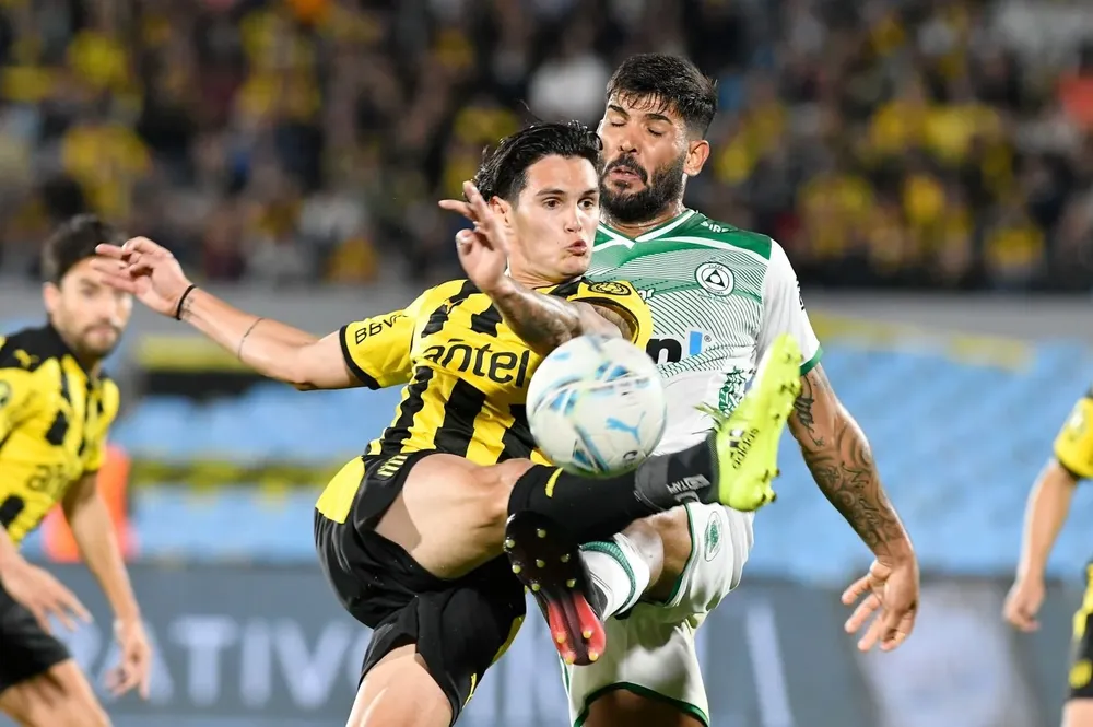 Peñarol y Plaza Colonia volverán a encontrarse para definir un torneo