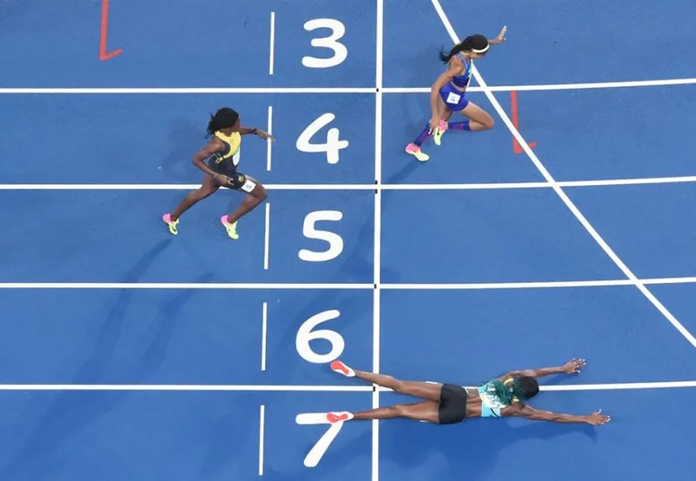 Shaunae Miller ganó así los 400 m