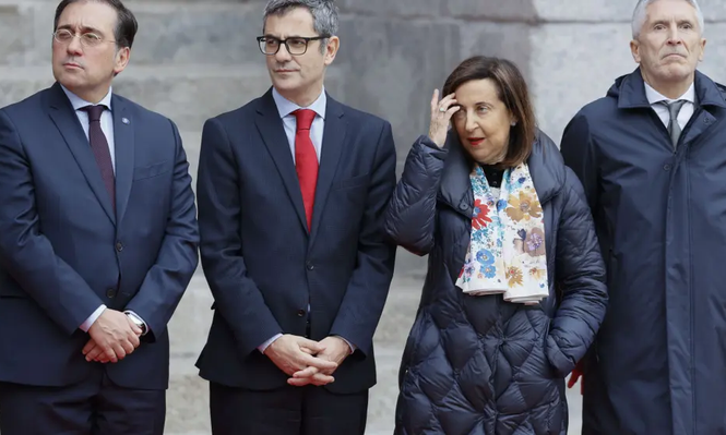 Albares, Robles y Marlaska junto a Félix Bolaños.&nbsp;