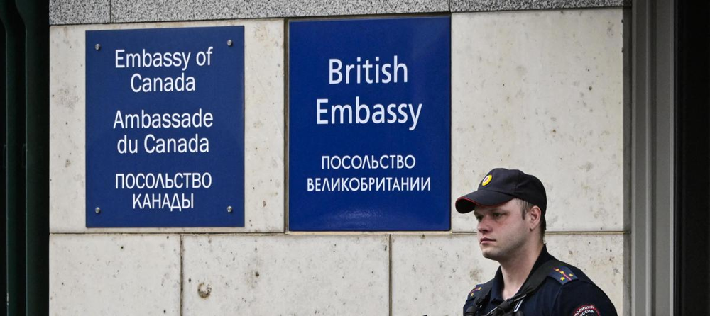 Rusia expulsa a dos diplimáticos británicos y los acusa de espionje.
