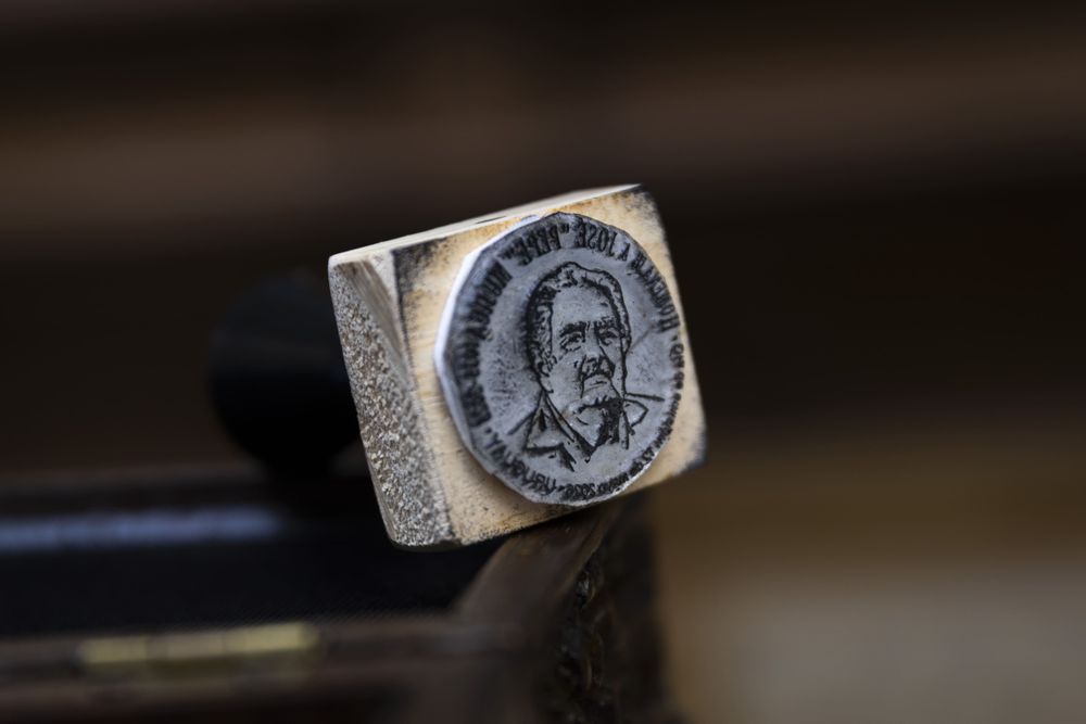 "Cuánto se te extraña": Orsi participó en el lanzamiento de un sello conmemorativo del Correo Uruguayo a un año de la muerte de José Mujica