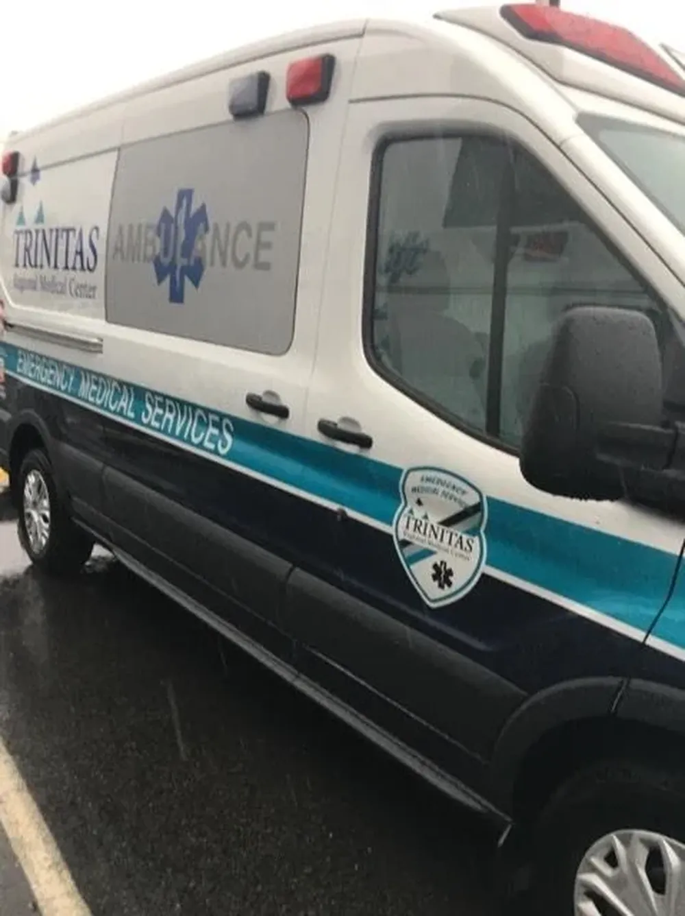 Ambulancia que iba a ser donada al Hospital Vidal y Fuentes