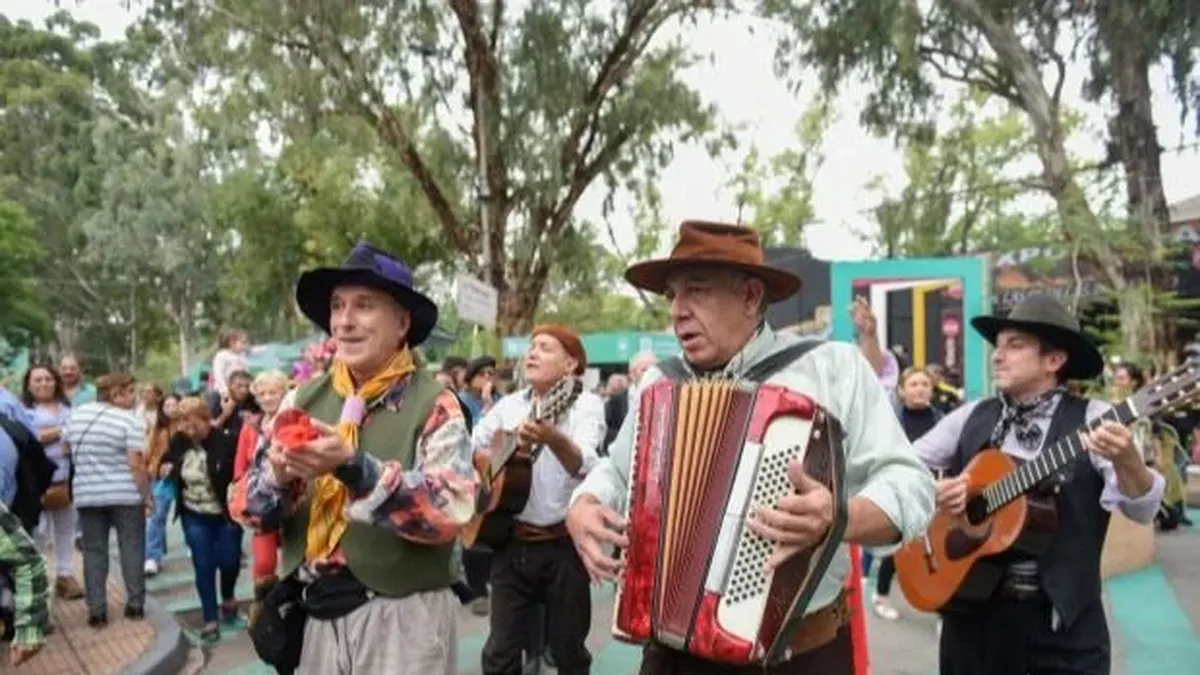 Ante el mal estado del tiempo, la IM anunció la postergación de la ceremonia de inauguración de la Semana Criolla