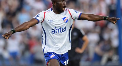 Christian Ebere en Nacional vs Cerro Largo FC