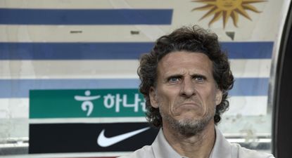 Diego Forlán en la victoria de Uruguay ante Corea del Sur