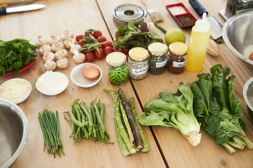 Las proteínas de origen vegetal, elaboradas con ingredientes como frijoles y lentejas, son una opción nutritiva y saludable