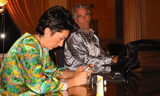 Jeffrey Epstein y Ghislaine Maxwell.