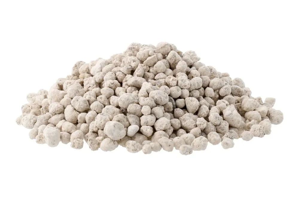 Fertilizante granulado para uso agropecuario.