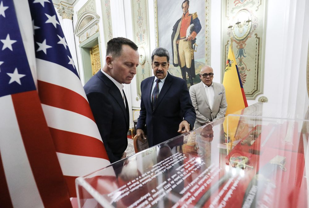 El enviado de Trump, Richard Grenell, se reunió con Maduro en Venezuela