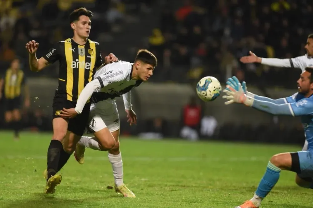 Los 9 siguen sin anotar