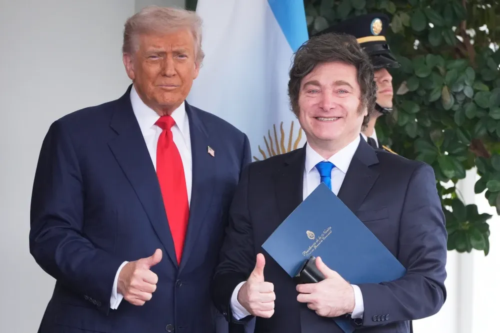 Donald Trump y Javier Milei. AP