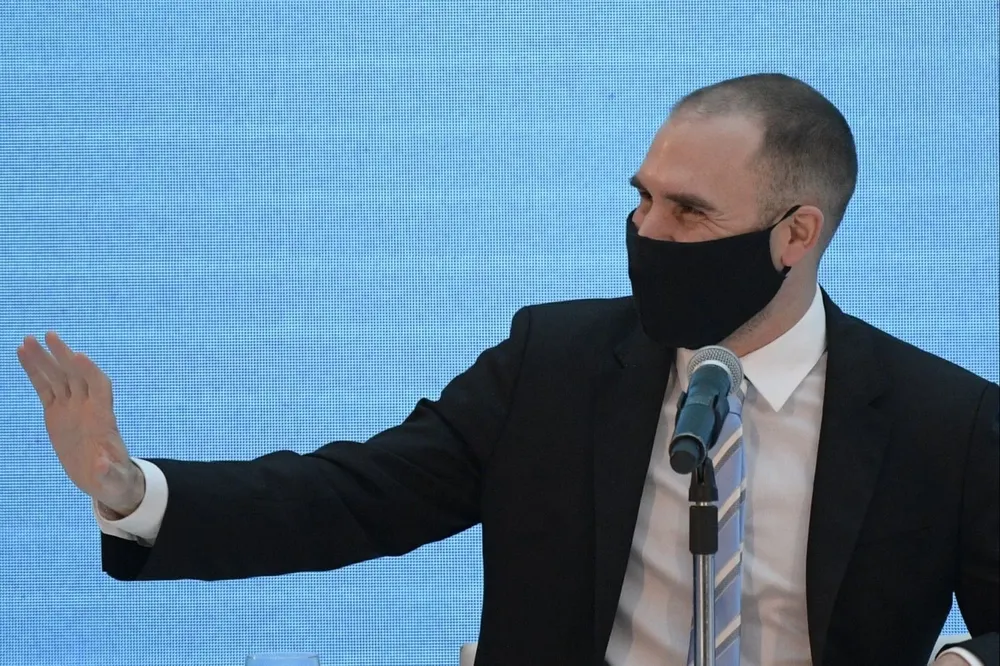 El ministro de economía argentino, Martín Guzmán, vuelve a hacer una gira por Estados Unidos.