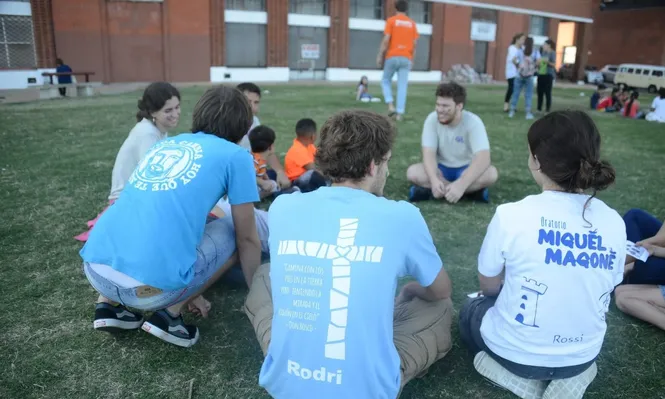 Archivo de misión de jóvenes salesianos en Ciudad Vieja