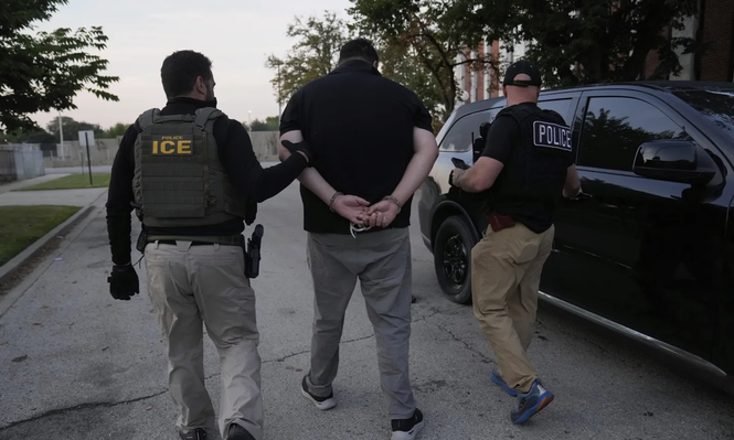 Apple da de baja una aplicación que permitía compartir la ubicación de los agentes migratorios de ICE en EEUU