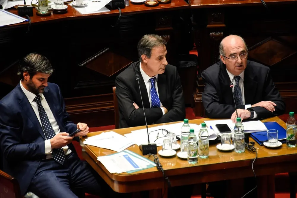 El ministro del Interior, el prosecretario de Presidencia y el director de Inteligencia se presentaron en régimen de Comisión General en el Parlamento (archivo)