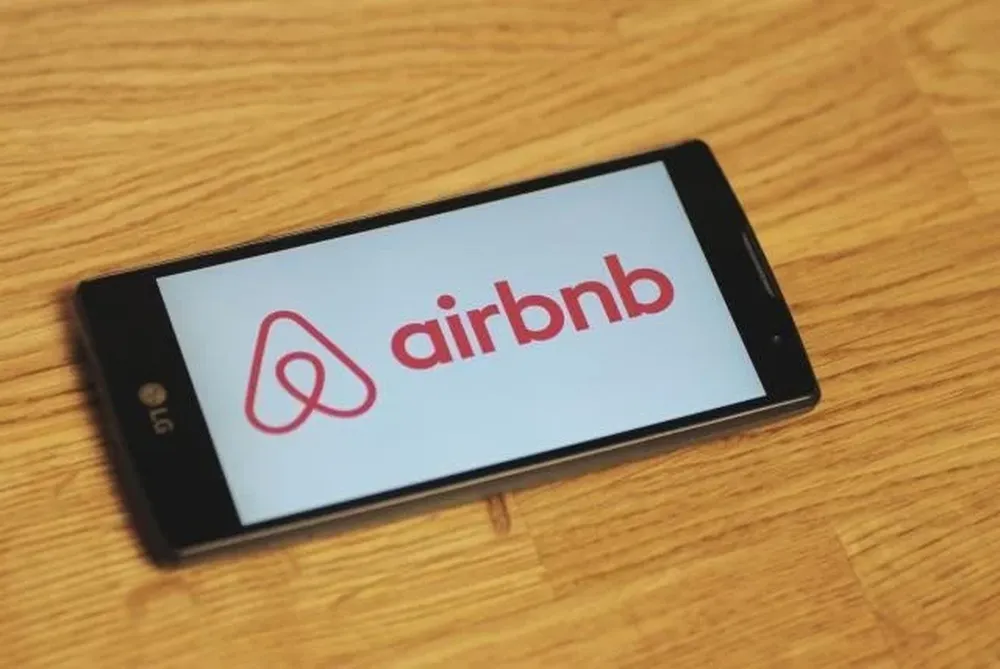 En 2017, Italia aprobó un nuevo régimen fiscal para los arrendamientos inmobiliarios de corta duración que prevé que las rentas derivadas de los mismos estén sometidas a una retención fiscal del 21%