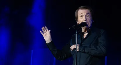 El cantante Raphael durante su actuación en la Maestranza, a 15 de septiembre de 2023, en Sevilla.