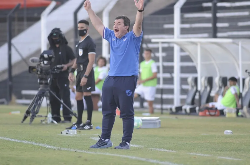 Jorge Giordano en su etapa como entrenador de Nacional