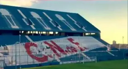 Así fue la pintada en la Abdón Porte
