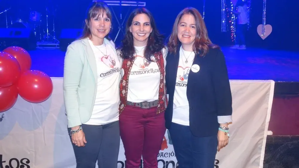 Natalia Pereyra, Isabelle Chaquiriand y Adriana Mazza