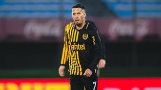 Javier Cabrera en el partido entre Peñarol y Boston River