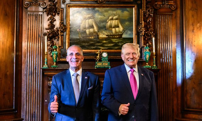 El presidente de EEUU, Donald Trump, junto a su homólogo hondureño, Nasry Tito Asfura.