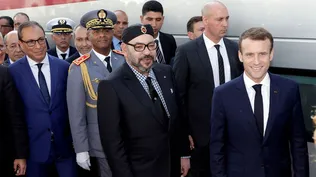 El presidente francés, Emmanuel Macron, y el rey marroquí, Mohammed VI, asisten a la ceremonia de lanzamiento del primer tren de alta velocidad que operará en África, en Tánger